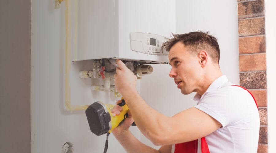 Expert burst pipe repair services in Bosworth, MO